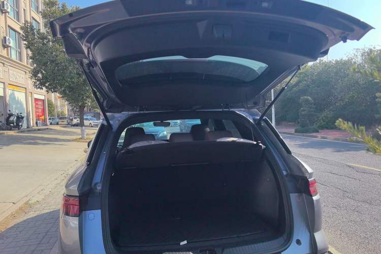 Used BYD Song Pro New Energy 2024 HONOR Edition DM-i 71KM Leading Model
