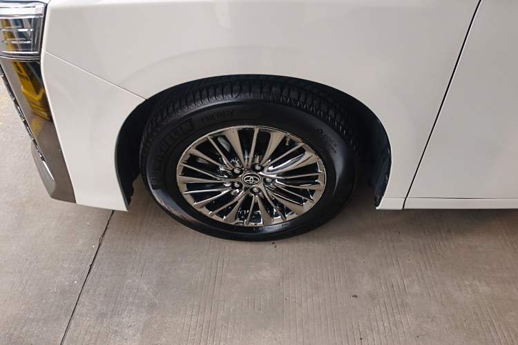 Used Toyota Vellfire 2019 Dual-Engine 2.5L HV Luxury Edition
