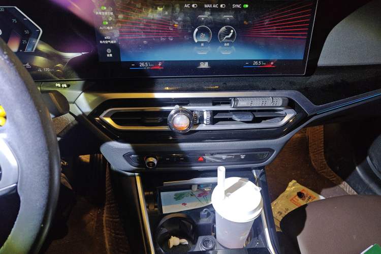 Used BMW i3 2022 eDrive 35 L
