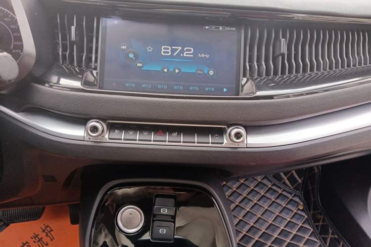 Used Haval H2s 2018 Blue Label 1.5T Dual-Clutch ZhiShang Model
