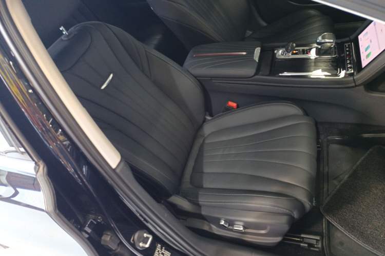 Used Hongqi H5 2023 2.0T Automatic Smart Connect Flagship Edition
