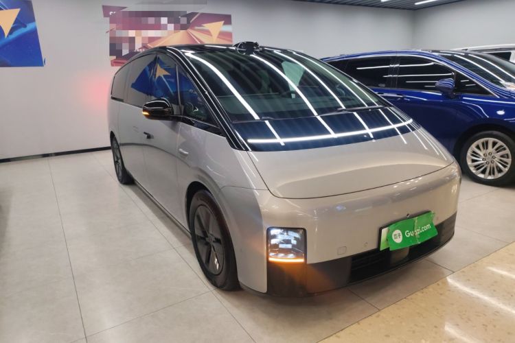 Used Li Auto MEGA 2024 Ultra Model