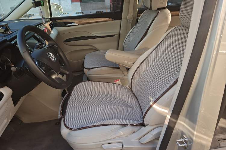 Used Buick GL8 2017 ES 28T Comfort Model China V Standard