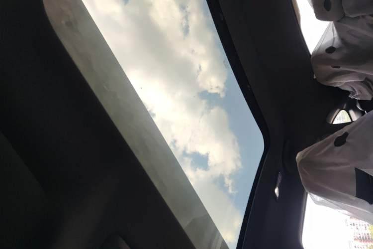 Used Changan UNI-V 2024 1.5T High-Energy Version
