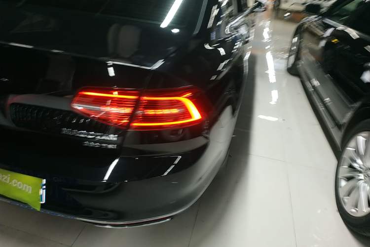 Used Volkswagen Magotan 2017 330TSI DSG Luxury Model
