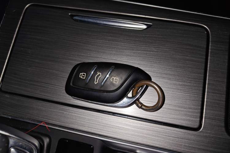 Used Roewe RX5 2022 330TGI Automatic National Style Edition
