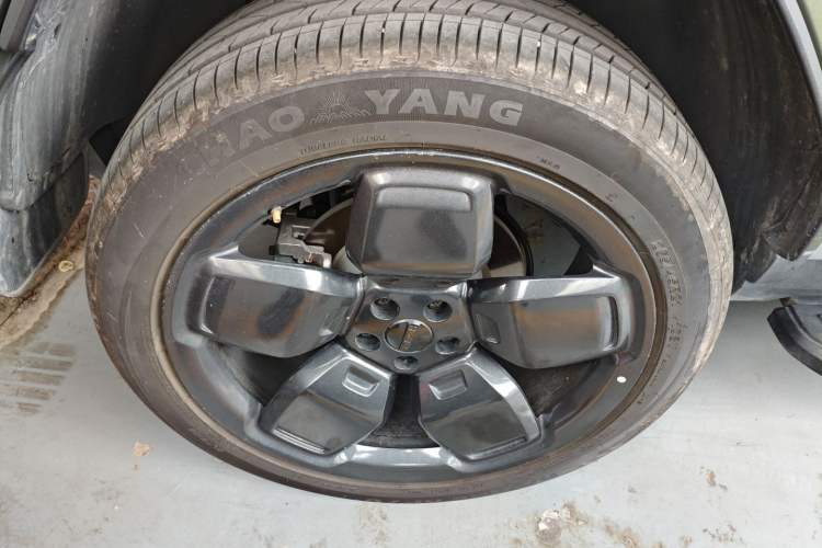 Used  V23 2025 501 Four-Wheel Drive Intelligent Driving Version
