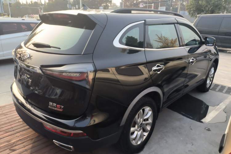 Used  Refine S7 2018 Sport Edition 1.5T Manual Comfort Model 7 Seats