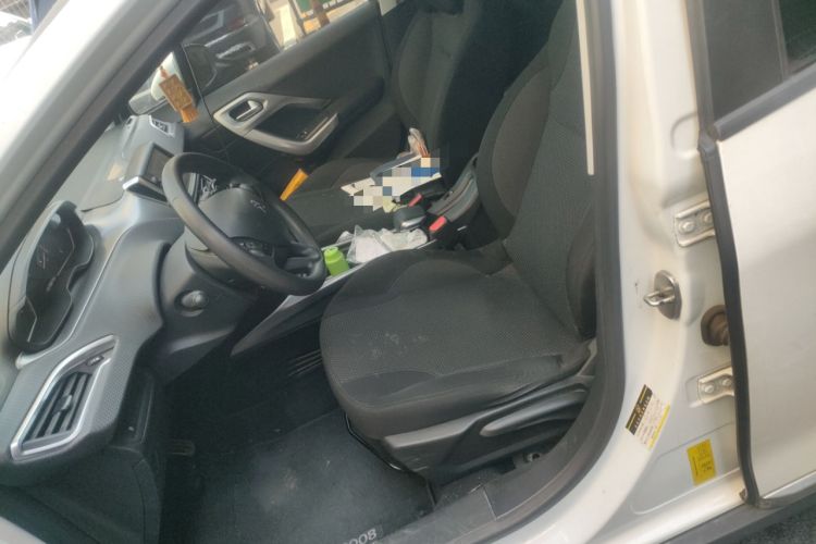 Used Peugeot 2008 2014 1.6L Automatic Fashion Edition