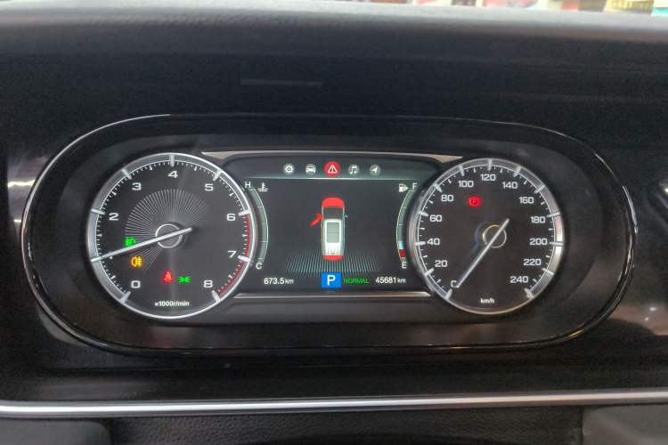 Used GAC Trumpchi M6 2021 270T DCT Luxury Edition (7-seater)
