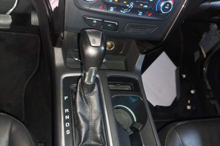 Used Ford Kuga 2017 EcoBoost 180 Two-Wheel-Drive Luxury Wing Edition
