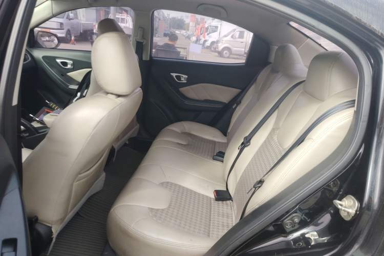 Used GAC Trumpchi GA3S Vision 2014 1.6L Manual Elite Edition
