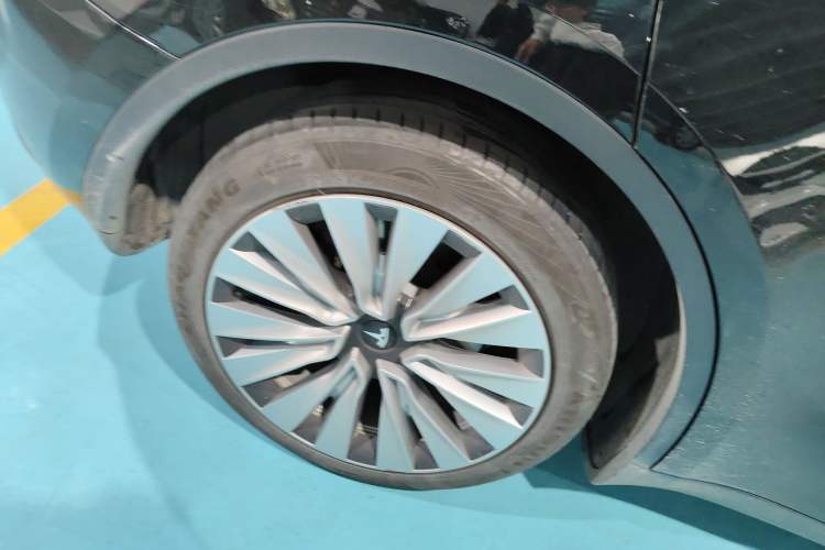 Used Tesla Model Y 2022 Revised Version Long-Range All-Wheel Drive
