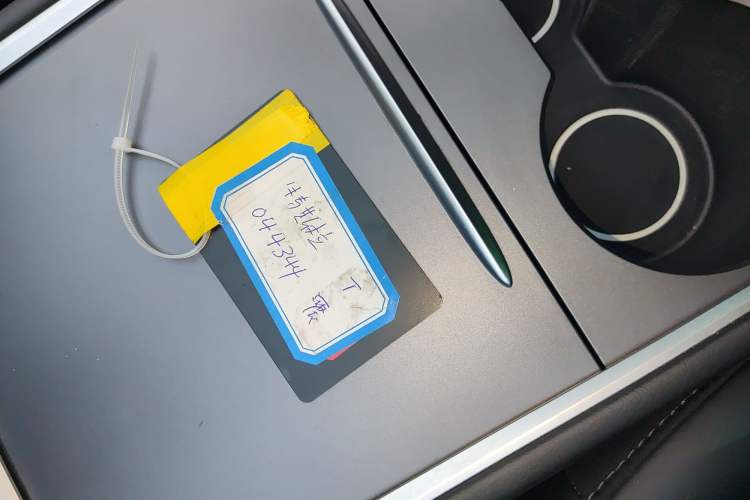 Used Tesla Model Y 2021 Long-Range All-Wheel-Drive Version 3D7