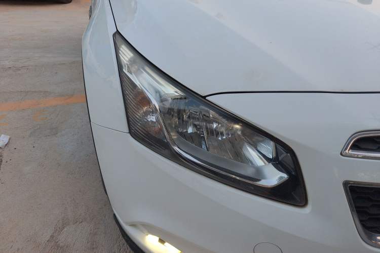 Used Chevrolet Cruze 2015 1.5L Classic SL MT
