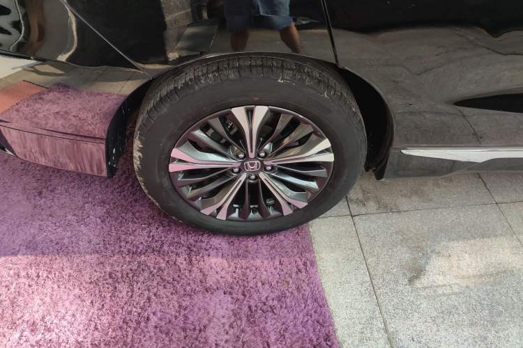 Used Honda UR-V 2020 370TURBO Two-Wheel Drive Luxury Edition
