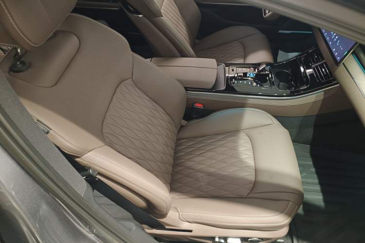 Used BYD Han 2024 EV Glory Edition 506KM Front-Wheel-Drive Premium Model