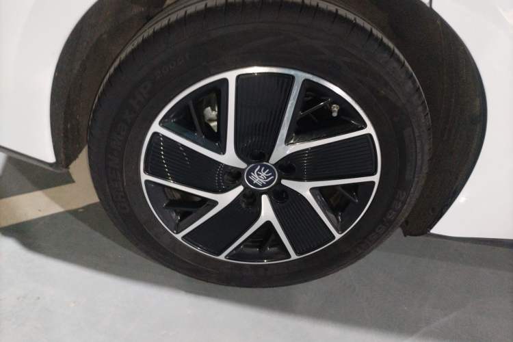 Used BYD Qin L 2025 DM-i Smart Drive 120KM Leading Model
