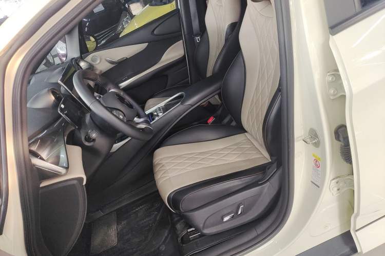 Used BYD Dolphin 2021 405 km Fashion Edition