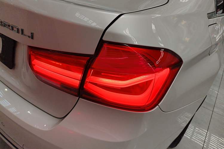 Used BMW 3 Series 2019 320Li Fashion Model
