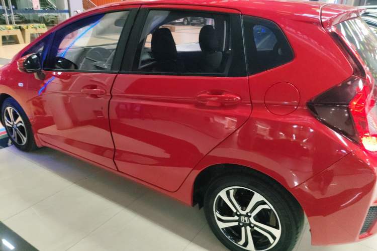 Used Honda Fit 2016 1.5L LX CVT Comfort Model
