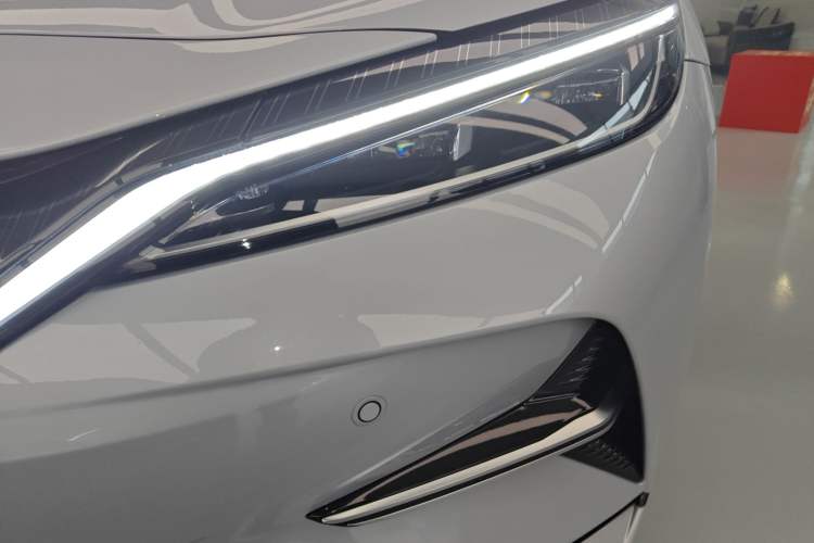 Used BYD Song L EV 2025 662 km Advanced Intelligent Driving Version