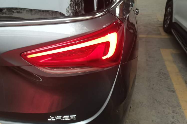 Used Buick GL6 2019 18T 6-Seater Connected Luxury Version China VI Standard
