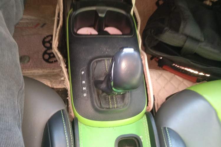 Used Roewe Clever 2021 302 km New Four-Seater Super-Efficient Version