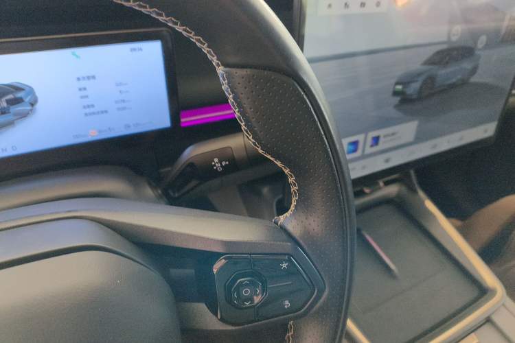 Used Lynk & Co 07 2024 EM-P 126 Long-Range Ultra
