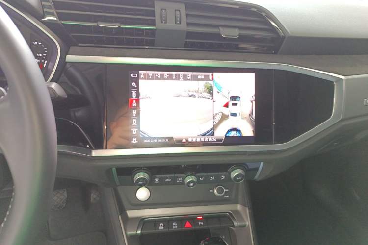 Used Audi Q3 2020 35 TFSI Fashion Dynamic Model