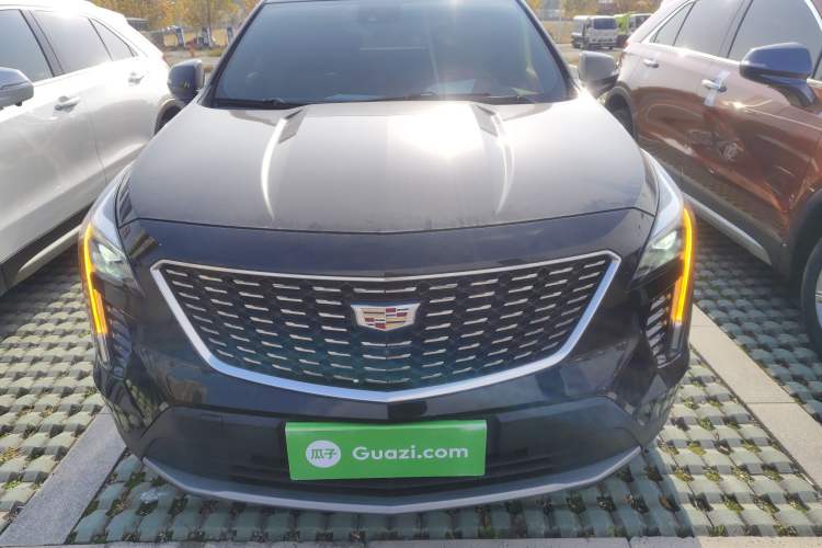 Used Cadillac XT4 2022 28T Two-Wheel-Drive Luxury Version
