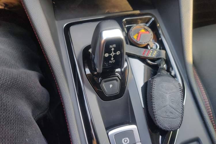 Used Lynk & Co 02 2019 1.5T DCT Two-Wheel Drive Pro Edition China VI Standard
