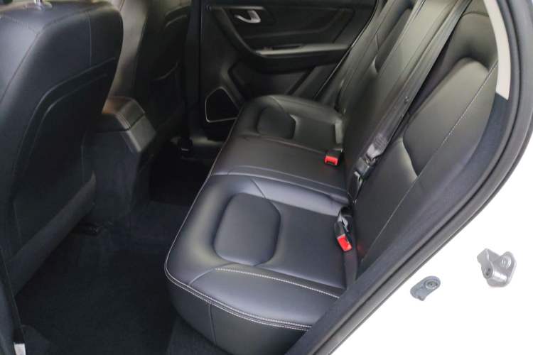 Used Bestune X40 2019 1.6L Automatic Luxury Edition China VI
