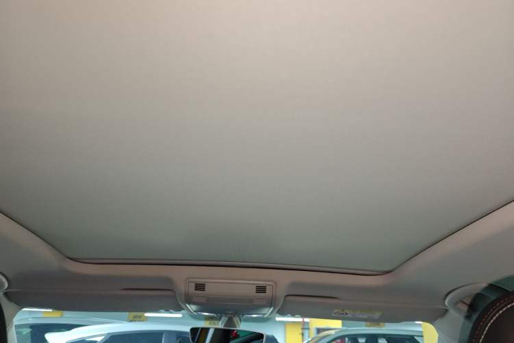 Used Volkswagen Tayron 2019 330TSI Two-Wheel-Drive Luxury Plus China VI Standard
