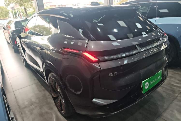 Used Lynk & Co 08 EM-P 2023 220 km Limited-Time Edition
