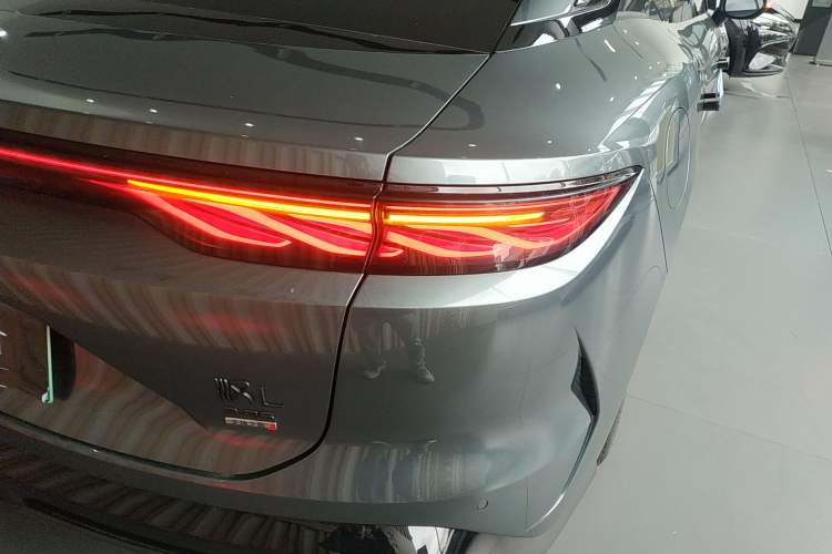 Used BYD Han L 2025 DM-p Four-Wheel-Drive LiDAR Flagship Model
