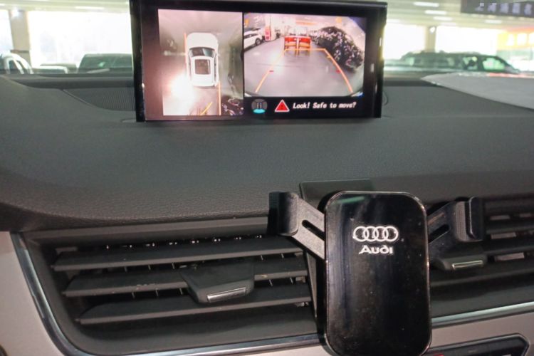 Used Audi Q7 2018 40 TFSI Comfort Model
