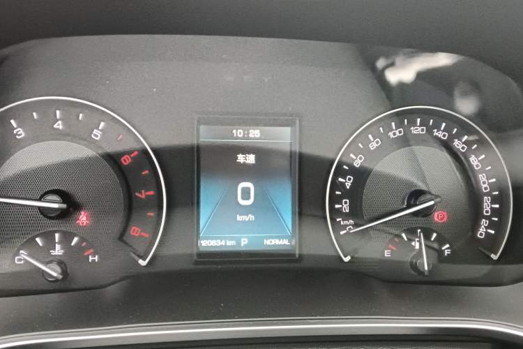 Used Wey VV5 2019 Upgraded Model 2.0T Two-Wheel Drive Ultra-Luxury Version China V Standard