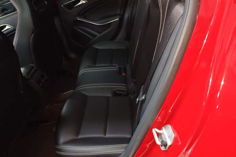 Used Mercedes-Benz GLA 2016 GLA 220 4MATIC Fashion Edition
