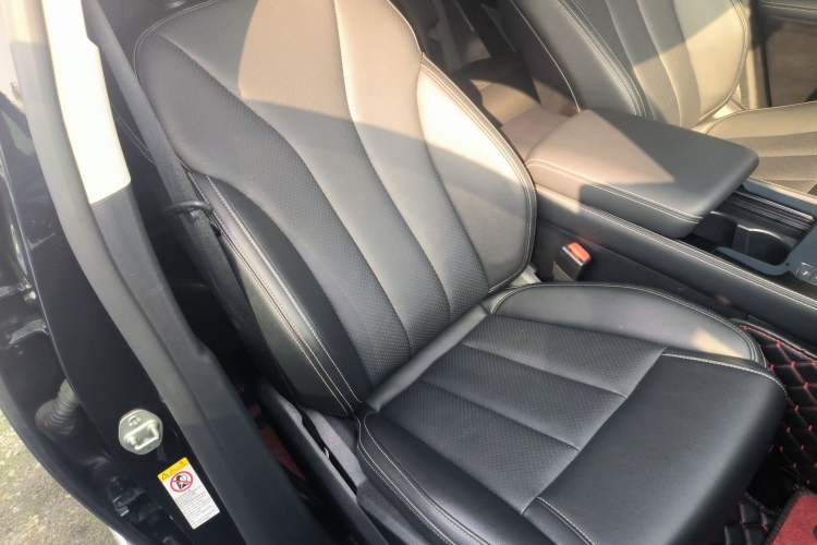 Used BYD Tang 2018 2.0T Automatic SmartConnect Prestige 7-Seater China V Standard
