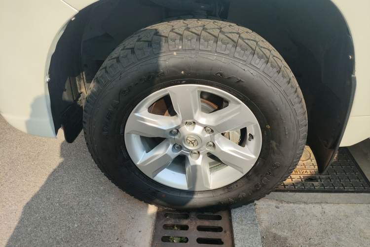 Used Toyota Prado 2016 2.7L Automatic Standard Edition