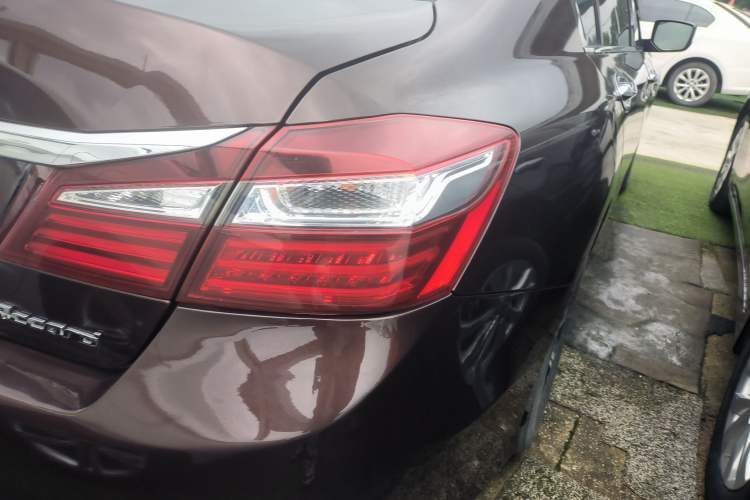 Used Honda Accord 2016 2.0L Comfort Edition
