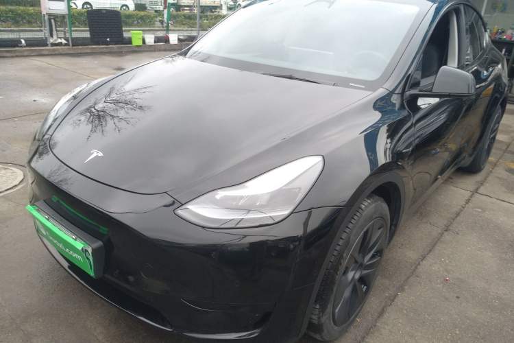 Used Tesla Model Y 2023 Rear-Wheel-Drive Version