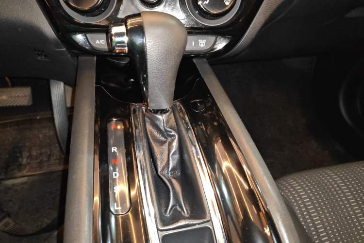 Used Honda Vezel 2015 1.8L CVT 2WD Elite Model