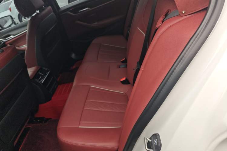 Used BMW 5 Series 2022 Second Facelift 530Li Leading Edition M Sport Package
