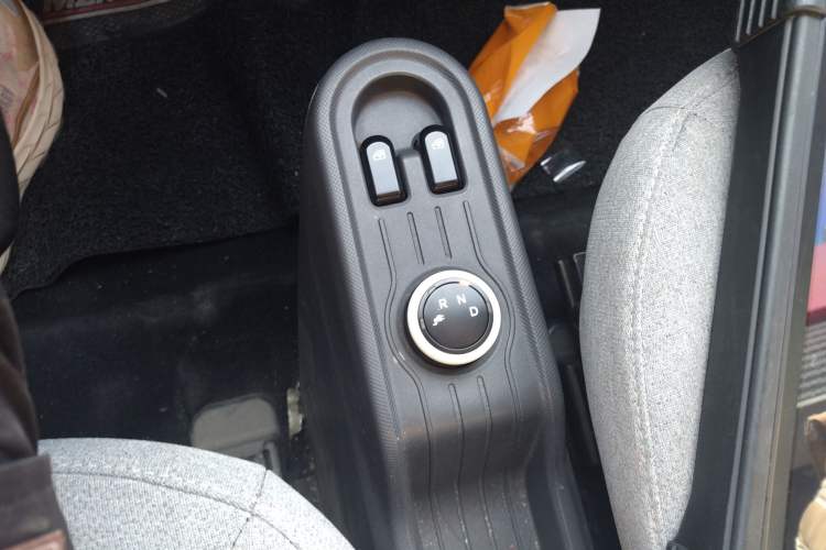 Used Wuling Hongguang MINIEV 2021 Macaron Fashion Model Lithium Iron Phosphate