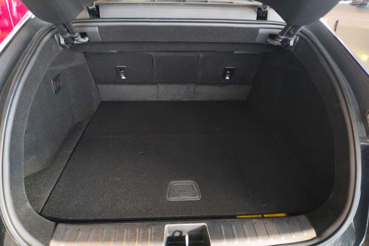 Used  12 2025 Ultra Extended-Range Edition