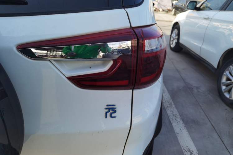 Used BYD Yuan New Energy 2019 EV360 Smart Connect Leading Model