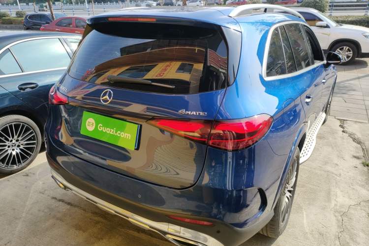 Used Mercedes-Benz GLC 2023 GLC 300 L 4MATIC Dynamic 7-Seater
