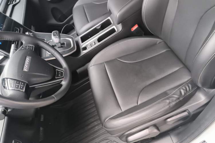 Used Haval M6 2021 PLUS 1.5T DCT Luxury Smart Connectivity Model
